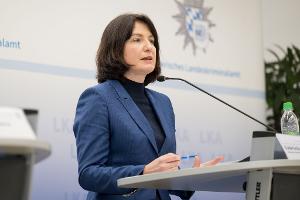 Laut Gabriele Tilmann, Leitende Oberstaatsanwältin bei der Generalstaatsanwaltschaft München, war der Täter ein Einzelgänger.
