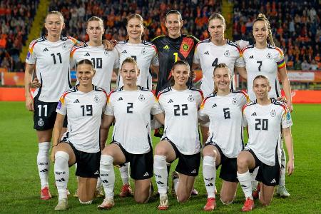 DFB-Frauen in Bremen gegen die Niederlande DFB-Frauen in Bremen gegen die Niederlande