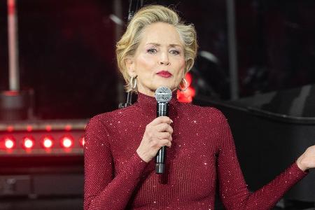 Sharon Stone einfach aus dem Cast eines neuen Films geworfen? Sharon Stone einfach aus dem Cast eines neuen Films geworfen?