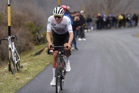 Tirreno-Adriatico: Ayuso nach Solo am Berg Gesamtführender Tirreno-Adriatico: Ayuso nach Solo am Berg Gesamtführender