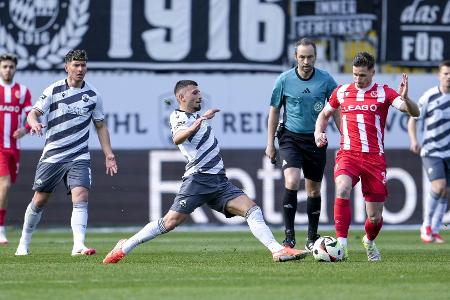 Sieg in Sandhausen: Cottbus springt auf Platz zwei Sieg in Sandhausen: Cottbus springt auf Platz zwei