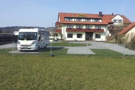 Stellplatz am Hotel Kaiser in Hammelburg Stellplatz am Hotel Kaiser in Hammelburg