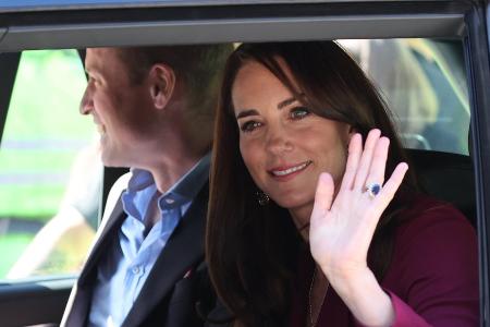 Unangeschnallt auf dem Rücksitz: Darum verzichten Royals auf den Gurt Unangeschnallt auf dem Rücksitz: Darum verzichten Royals auf den Gurt