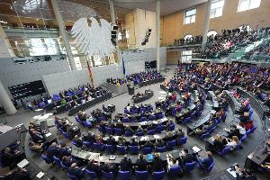 Voraussichtlich am Freitag wird der Haushaltsausschuss des Bundestags über die Freigabe der Milliarden entscheiden.