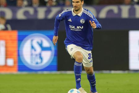 Schalke 04: Keine neuen Verträge für drei Stammspieler Schalke 04: Keine neuen Verträge für drei Stammspieler