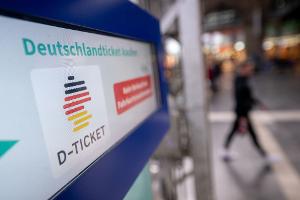 Deutschlandticket dürfte teurer werden. (Symbolbild)