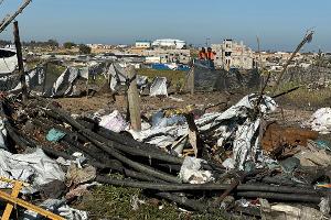 Hunderte Palästinenser in Gaza demonstrieren gegen den Krieg