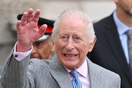 König Charles musste ins Krankenhaus: Ist die Italien-Reise in Gefahr? König Charles musste ins Krankenhaus: Ist die Italien-Reise in Gefahr?