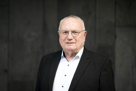 Auch der frühere Bremer Finanzstaatsrat Hans-Henning Lühr ist Vermittler. (Archivbild)