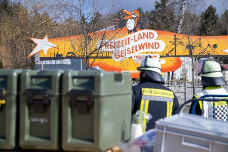 Nach einem Brand vor knapp zwei Wochen verschiebt das Nach einem Brand vor knapp zwei Wochen verschiebt das