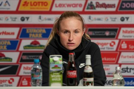 Freiburg und Trainerin Merk trennen sich Freiburg und Trainerin Merk trennen sich
