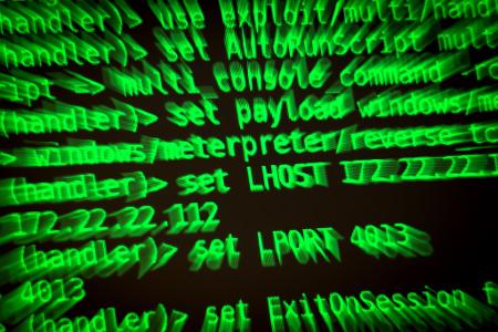 Hacker sind raffiniert, aber man kann sie stoppen. (Symbolfoto) Hacker sind raffiniert, aber man kann sie stoppen. (Symbolfoto)