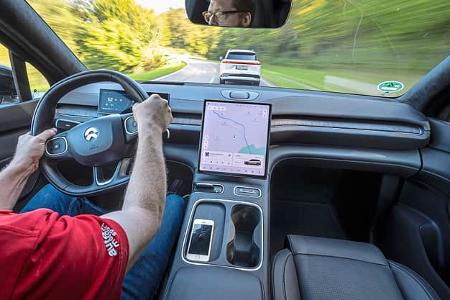 Nio EL6, Cockpit