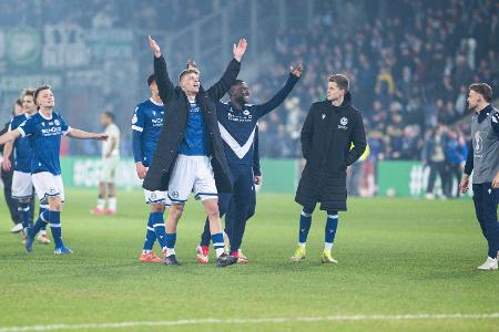 Bielefeld stürmt als vierter Drittligist ins DFB-Pokalfinale Bielefeld stürmt als vierter Drittligist ins DFB-Pokalfinale