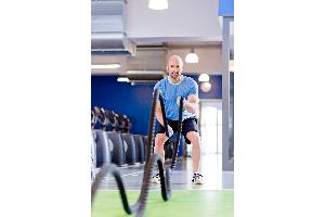 Einmal kurz auspowern, bitte! HIIT eignet sich für alle, die wenig Zeit haben. 