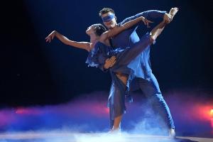 Gänsehaut-Moment bei "Let's Dance" führt zu Fan-Kritik: "Llambi? Lächerlich!"