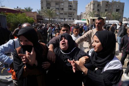 Israels Armee ist nach dem Tod von Rettungskräften in Gaza in Erklärungsnot. (Archivbild)