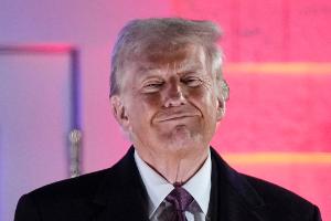 Amerikaner protestieren gegen Trump - Musk für Freihandel