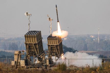 Israel muss erneut Raketen aus dem Gazastreifen abwehren. (Archivbild) 