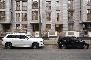 Kleine Autos werden seltener - SUVs und Geländewagen nicht. (Archivbild)