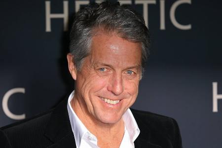 Hugh Grant beschwert sich über Vorfall am Flughafen Hugh Grant beschwert sich über Vorfall am Flughafen