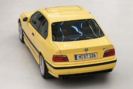 BMW M3 E36 Coupé (1993) Dakargelb Indor shot