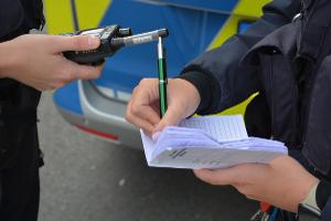 Opel Grandland entwendet: Polizei bittet um Hinweise - 2504024