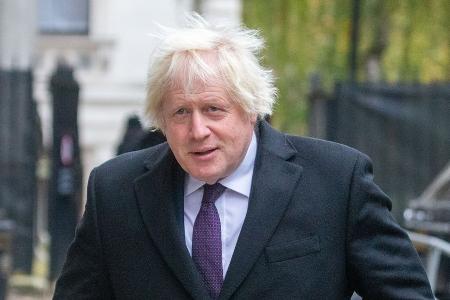 Strauß greift Boris Johnson an Strauß greift Boris Johnson an