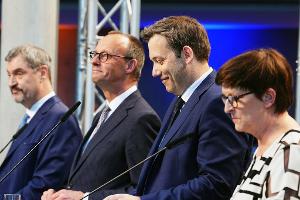 Union und SPD machen Weg für gemeinsame Regierung frei