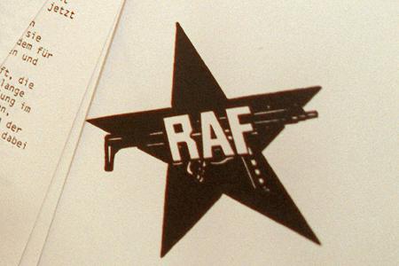 Die Fahndung nach den beiden untergetauchten Ex-RAF-Terroristen Ernst-Volker Staub und Burkhard Garweg läuft auf Hochtouren, die Ermittler arbeiten neue Hinweise ab. (Symbolbild) Die Fahndung nach den beiden untergetauchten Ex-RAF-Terroristen Ernst-Volker Staub und Burkhard Garweg läuft auf Hochtouren, die Ermittler arbeiten neue Hinweise ab. (Symbolbild)