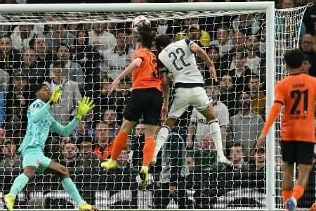 Remis in London: Frankfurt wahrt Chance aufs Halbfinale Remis in London: Frankfurt wahrt Chance aufs Halbfinale