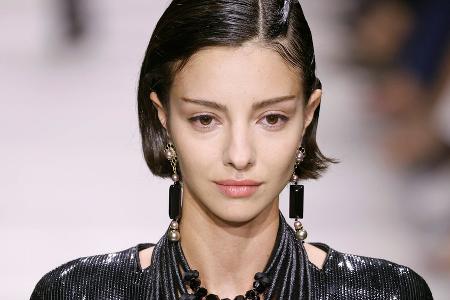 Trauer in der Modewelt: Model Lucy Markovic stirbt mit 27 Jahren Trauer in der Modewelt: Model Lucy Markovic stirbt mit 27 Jahren