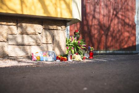 Ein Polizist soll seine Familie und sich selbst getötet haben.