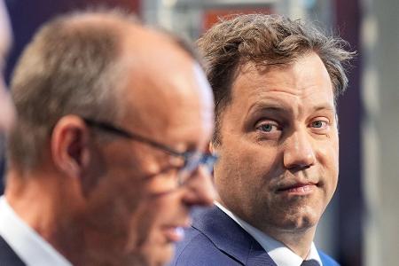 SPD-Chef Lars Klingbeil wirbt für den Koalitionsvertrag mit der Union. (Archivfoto)