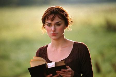 Ciao, Curtain Bangs! Diesen Frühling tragen wir Jane-Austen-Ponys Ciao, Curtain Bangs! Diesen Frühling tragen wir Jane-Austen-Ponys