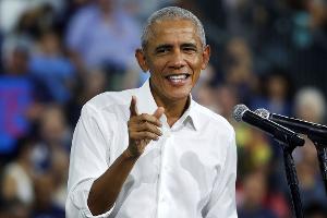 Obama lobt seine alte Uni für ihren Kampf gegen Trump  (Archivbild)