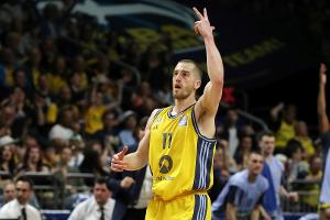 Überragender Thomas: Alba zurück im Play-off-Rennen