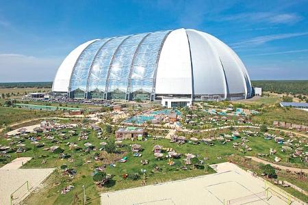 Tropical Islands, Wasserspiele, Stellplatz