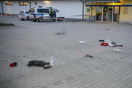 Gegen den 23 Jahre alten Tatverdächtigen wurde Haftbefehl erlassen. Gegen den 23 Jahre alten Tatverdächtigen wurde Haftbefehl erlassen.