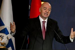 Infantino "zutiefst betrübt" nach Tod von Papst Franziskus