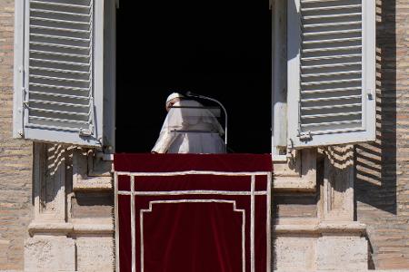 Der Pontifex musste sich auch immer wieder mit Krisen und Konflikten in der Kirche beschäftigen. (Archivbild)