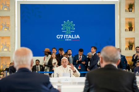 Franziskus war ein sehr politischer Papst. Als erster Pontifex der Geschichte nahm er an einem G7-Gipfel teil. (Archivbild)