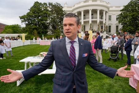 Pete Hegseth sieht sich neuen Vorwürfen ausgesetzt. (Archivbild)
