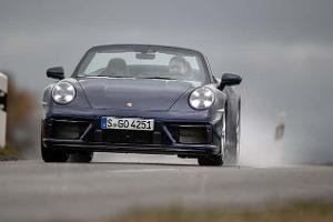 Porsche 911 Carrera 4 GTS Cabrio