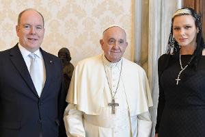 Beerdigung von Papst Franziskus: Diese Royals werden erwartet