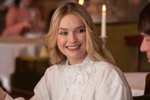 "Emily in Paris": Camille Razat spricht über ihr Serien-Aus