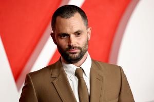 "You"-Star Penn Badgley gesteht: "Ich hasste meinen Körper"