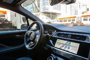 Waymo-Robotaxis machen mehr als 250.000 Fahrten pro Woche