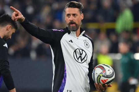 Co-Trainer von Julian Nagelsmann: Sandro Wagner verlässt den DFB Co-Trainer von Julian Nagelsmann: Sandro Wagner verlässt den DFB