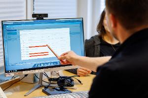 Arztbriefe und Laborbefunde: Künftig sollen Ärztinnen und Ärzte sie in die elektronische Patientenakte einstellen. 